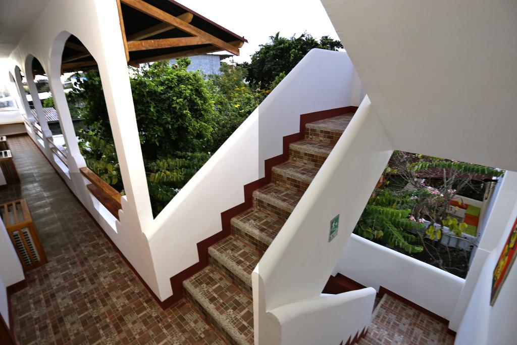 The Galapagos Pearl B&B Puerto Ayora  Buitenkant foto