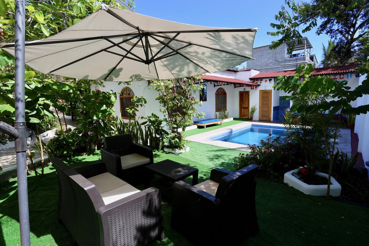 The Galapagos Pearl B&B Puerto Ayora  Buitenkant foto